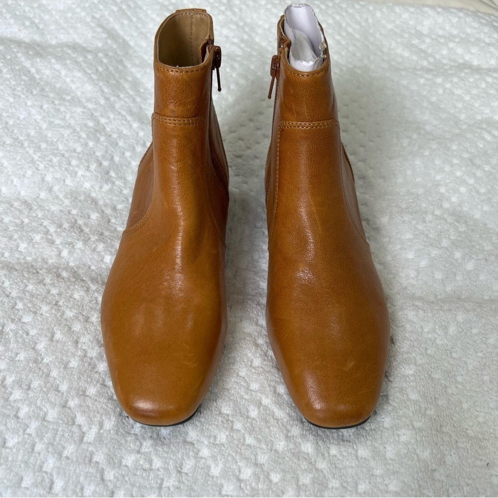 NWOT. GOLO Ankle Boots
